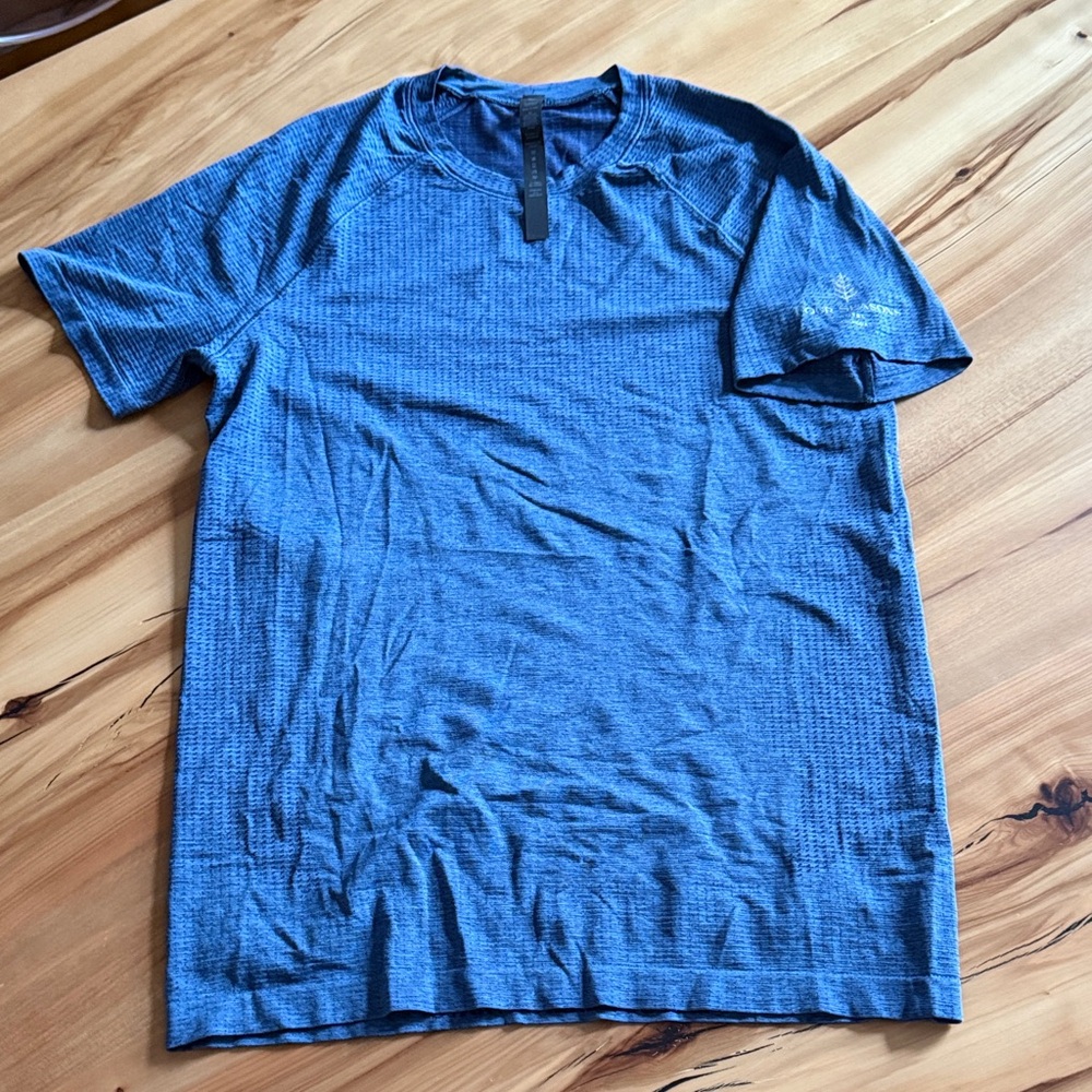 lululemon athletica Blue Short Sleeve Tee